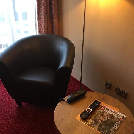 Parkhotel Leiser Планег Экстерьер фото